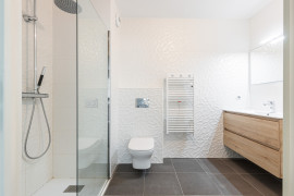 
                                                                                        Vente
                                                                                         .