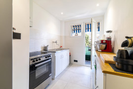 
                                                                                        Vente
                                                                                         .