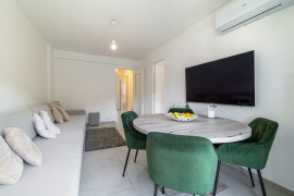 
                                                                                        Vente
                                                                                         .