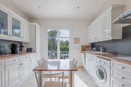 
                                                                                        Vente
                                                                                         .