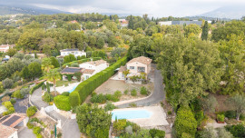 
                                                                                        Vente
                                                                                         .