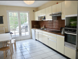 
                                                                                        Vente
                                                                                         .