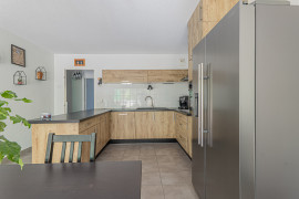 
                                                                                        Vente
                                                                                         .