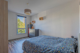 
                                                                                        Vente
                                                                                         .