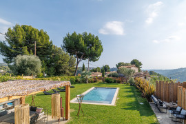 
                                                                                        Vente
                                                                                         .