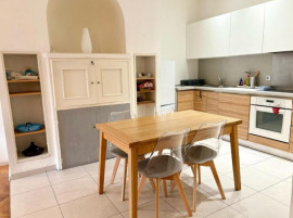 
                                                                                        Vente
                                                                                         .