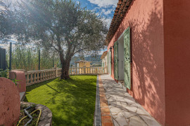 Vente
                                                                                .