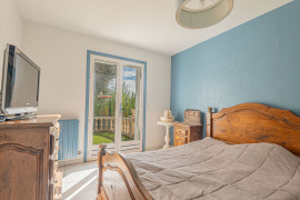 Vente
                                                                                .