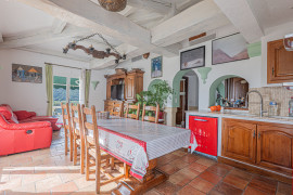 
                                                                                        Vente
                                                                                         .