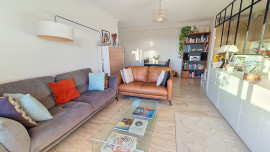 
                                                                                        Vente
                                                                                         .