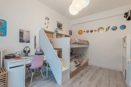 Vente
                                                                                .