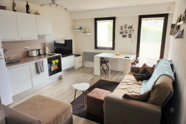 
                                                                                        Vente
                                                                                         .