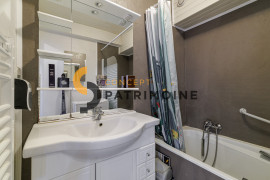 
                                                                                        Vente
                                                                                         .