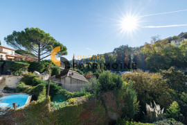 
                                                                                        Vente
                                                                                         .