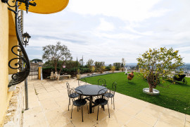 
                                                                                        Vente
                                                                                         .