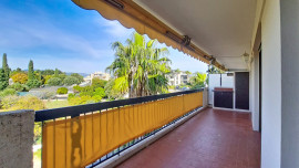 
                                                                                        Vente
                                                                                         .