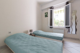 
                                                                                        Location
                                                                                         .