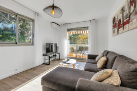 
                                                                                        Location
                                                                                         .