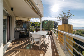 
                                                                                        Vente
                                                                                         .