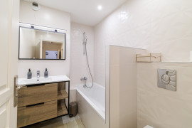 
                                                                                        Vente
                                                                                         .