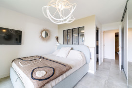 
                                                                                        Vente
                                                                                         .