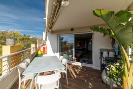 
                                                                                        Vente
                                                                                         .