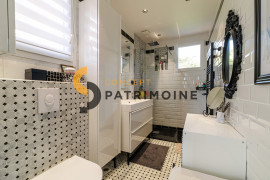 
                                                                                        Vente
                                                                                         .