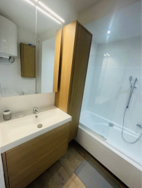 
                                                                                        Vente
                                                                                         .