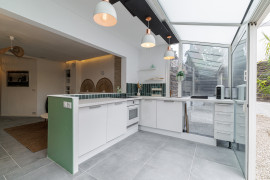 
                                                                                        Vente
                                                                                         .