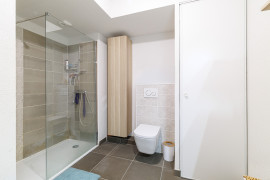 
                                                                                        Vente
                                                                                         .