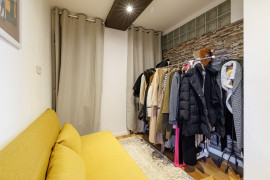 
                                                                                        Location
                                                                                         .