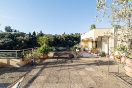 
                                                                                        Vente
                                                                                         .