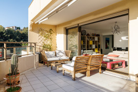 
                                                                                        Vente
                                                                                         .