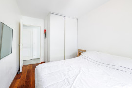 
                                                                                        Vente
                                                                                         .