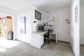 
                                                                                        Vente
                                                                                         .