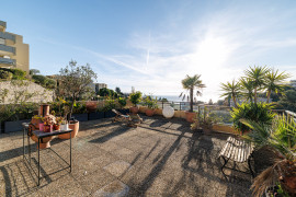 
                                                                                        Vente
                                                                                         .