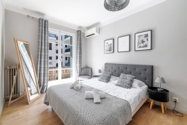 
                                                                                        Vente
                                                                                         .