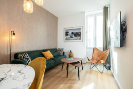 
                                                                                        Vente
                                                                                         .