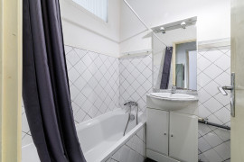 
                                                                                        Vente
                                                                                         .