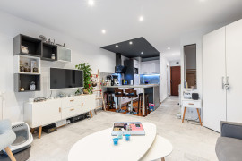 
                                                                                        Vente
                                                                                         .