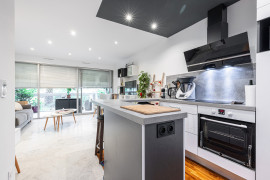 
                                                                                        Vente
                                                                                         .