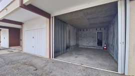 
                                                                                        Vente
                                                                                         .