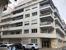 
                                                                                        Vente
                                                                                         .