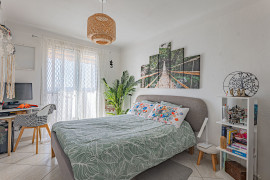 
                                                                                        Vente
                                                                                         .