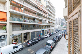 
                                                                                        Vente
                                                                                         .