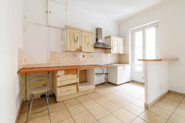 
                                                                                        Vente
                                                                                         .