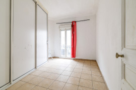 
                                                                                        Vente
                                                                                         .