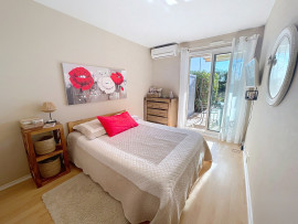 
                                                                                        Vente
                                                                                         .