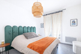 
                                                                                        Vente
                                                                                         .