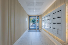 
                                                                                        Vente
                                                                                         .